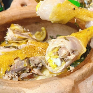 GÀ HẤP MẮM NHĨ